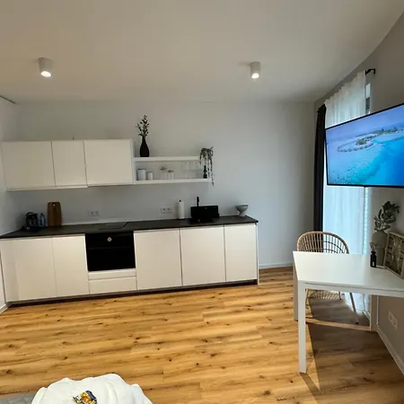Apartment Neuwertiges In Zentraler Lage