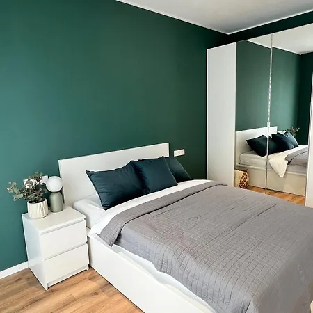 Apartment Neuwertiges In Zentraler Lage *